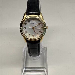 Vintage TIMEX Women Watch Pearl Dial Working New Battery